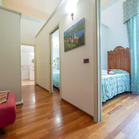 아파트 Sleeps 4 Wifi 그라베도나